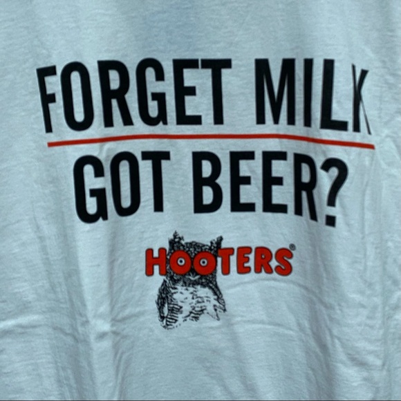 Rare Vintage Hooters T-Shirt
